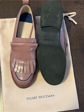 Stuart Weitzman Mauve Leather Fringe Loafers